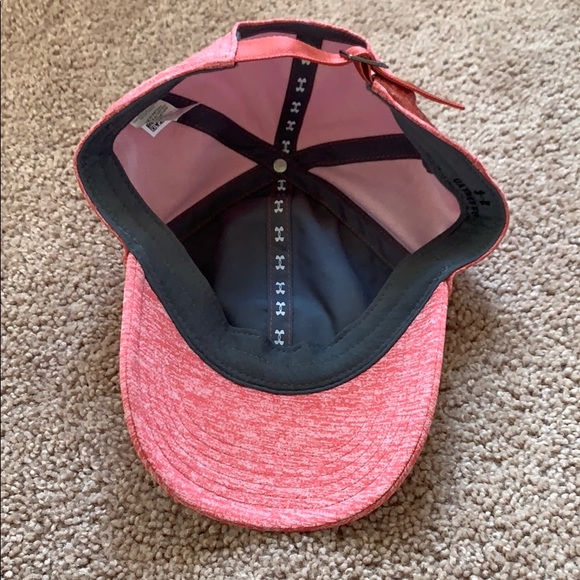 Women's UA Microthread Twist Renegade Cap - Picture 2 of 5